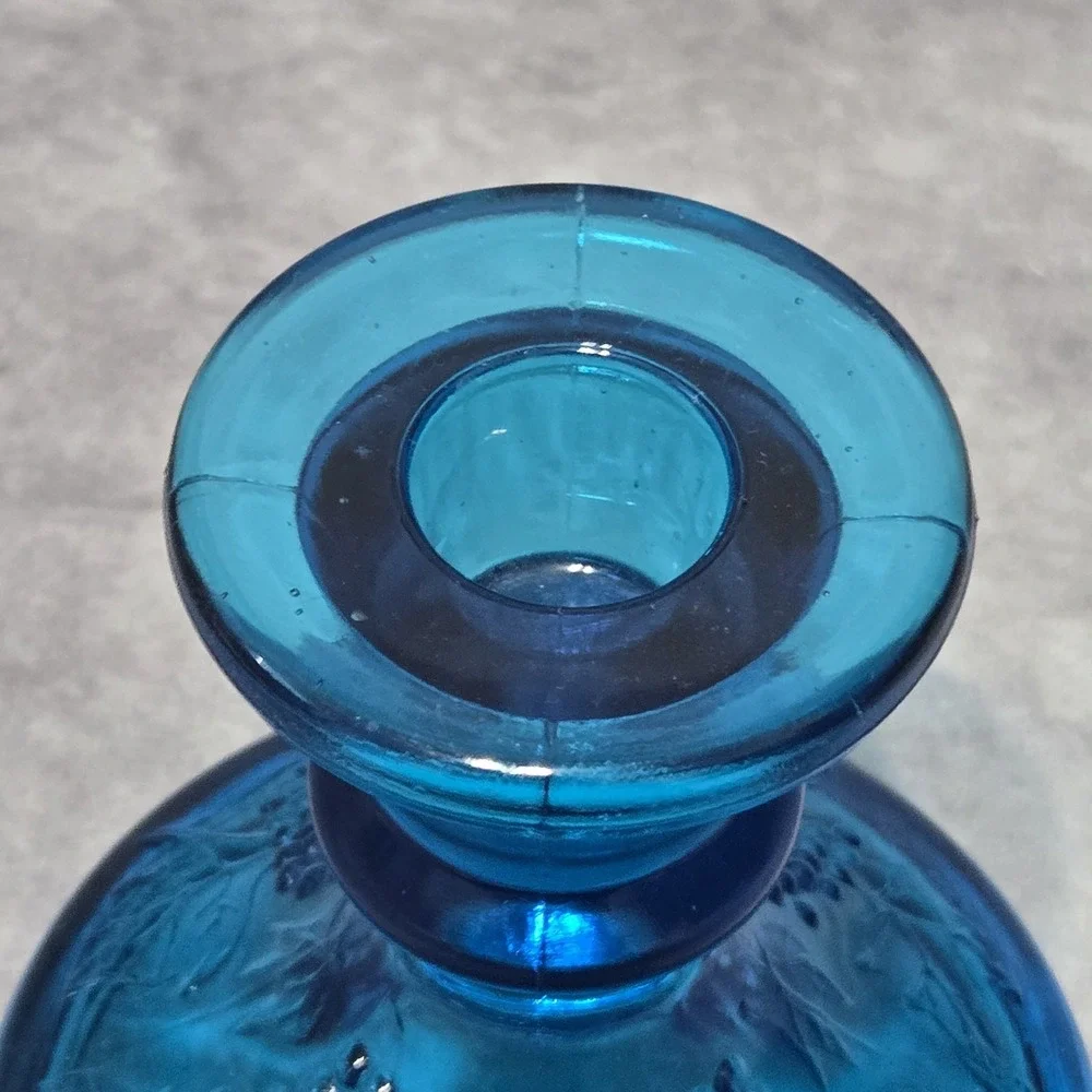 L.E. Smith smith teal